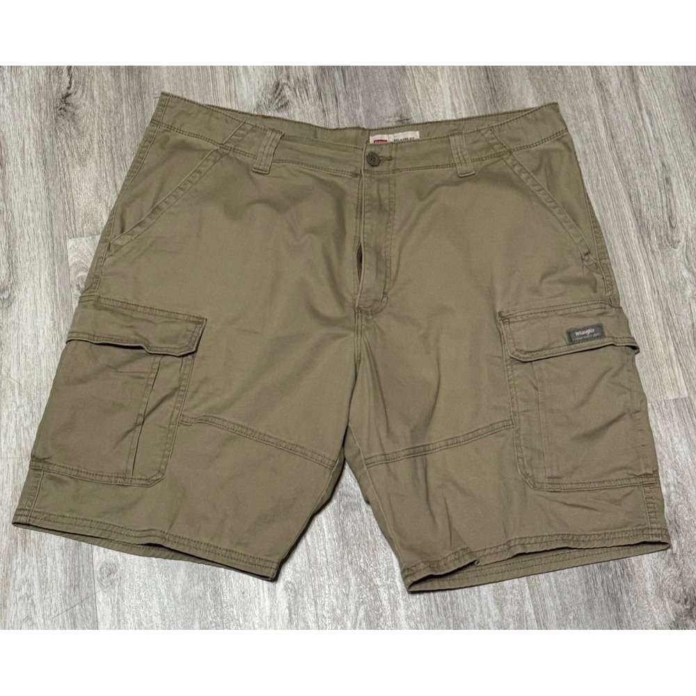 Wrangler Relaxed Fit Cargo Shorts Outdoor Casual Khaki Size 38